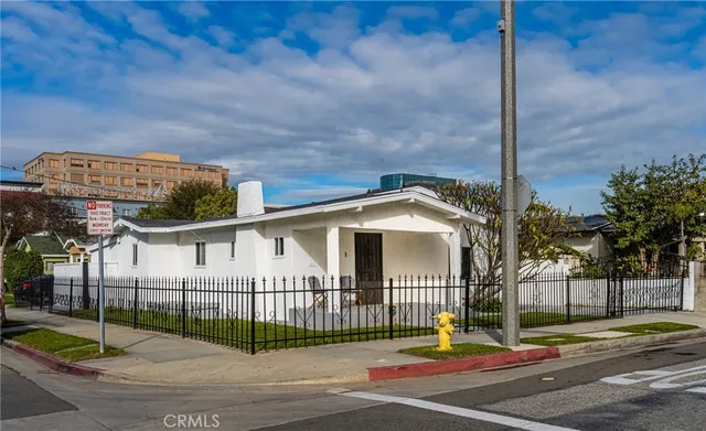 $899,000 | 326 South Clementine Street, Anaheim, CA 92805