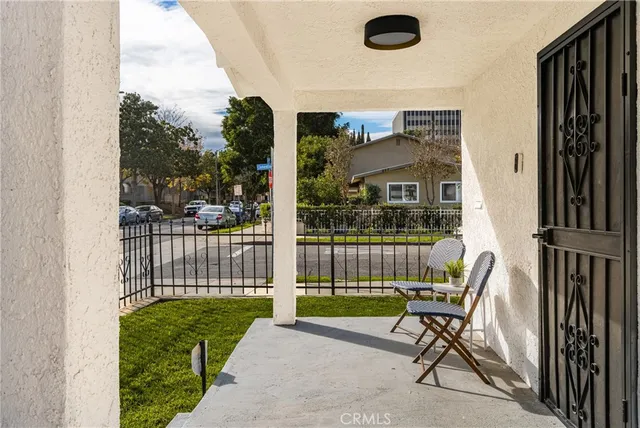 $899,000 | 326 South Clementine Street, Anaheim, CA 92805