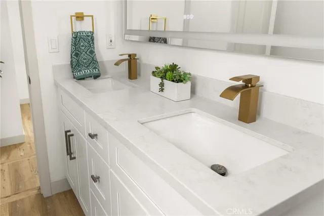 $899,000 | 326 South Clementine Street, Anaheim, CA 92805