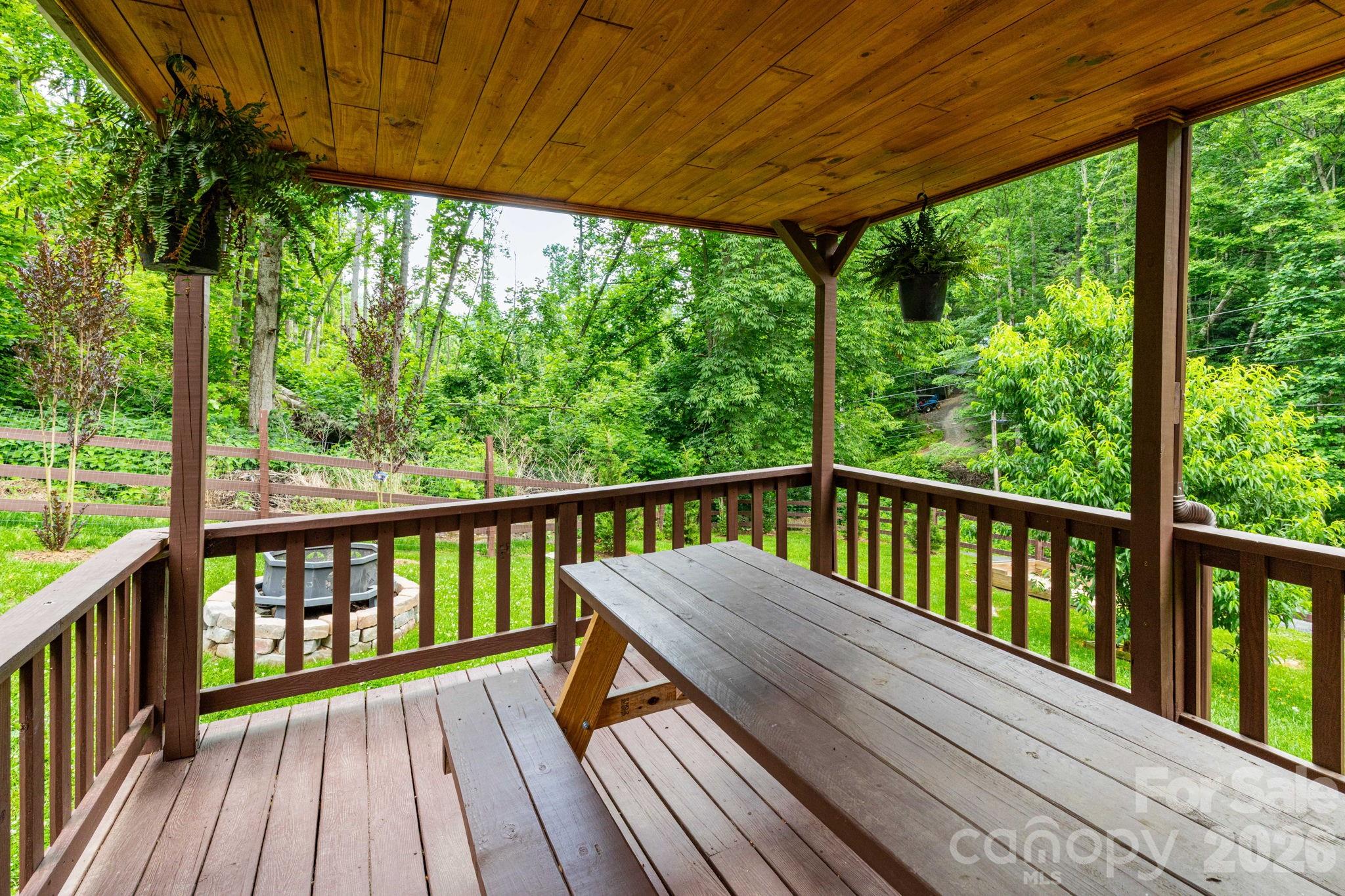 1014 Melton Branch Road Bakersville, NC 28705 - Photo 34 of 45