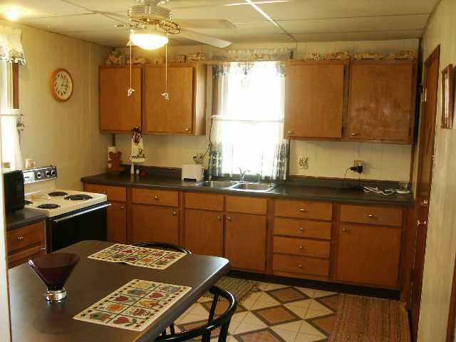 1914 3rd Street Moline, IL 61265 - Photo 2 of 9 Gallery Image 2
