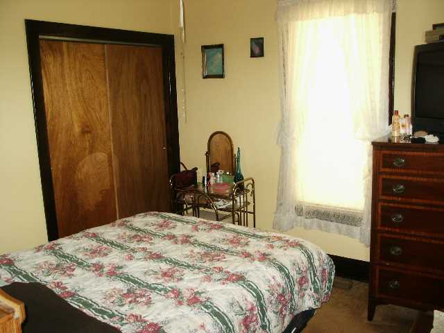 1914 3rd Street Moline, IL 61265 - Photo 8 of 9 Gallery Image 8