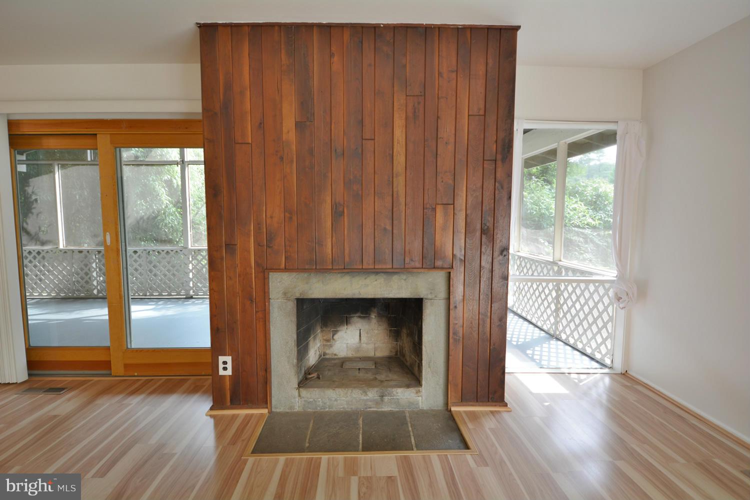 6229 Walhonding Road Bethesda, MD 20816 - Photo 11 of 26 Living Room