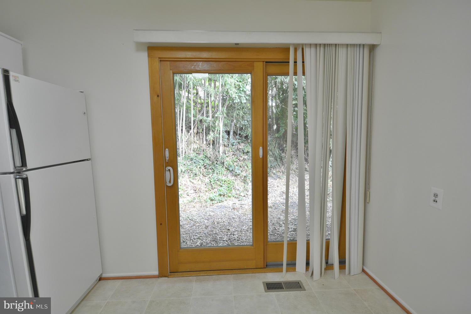 6229 Walhonding Road Bethesda, MD 20816 - Photo 20 of 26 Kitchen rear door