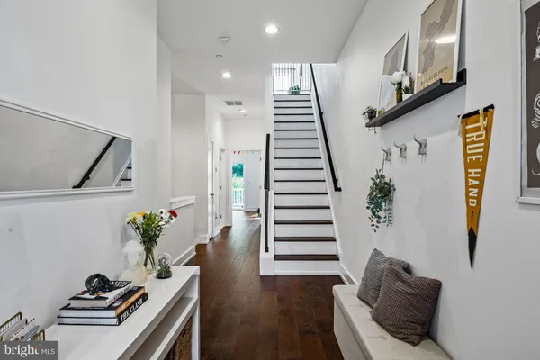 $3,900 | 6707 Cinnaminson Street, Philadelphia, PA 19128