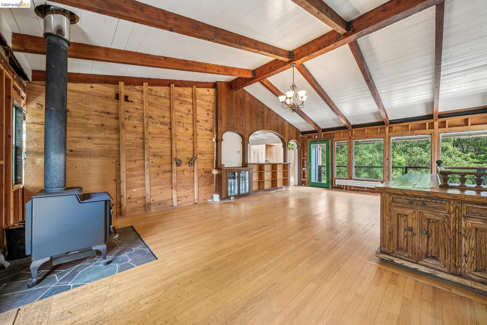 6383 Valley View Road Oakland, CA 94611 - Photo 11 of 99