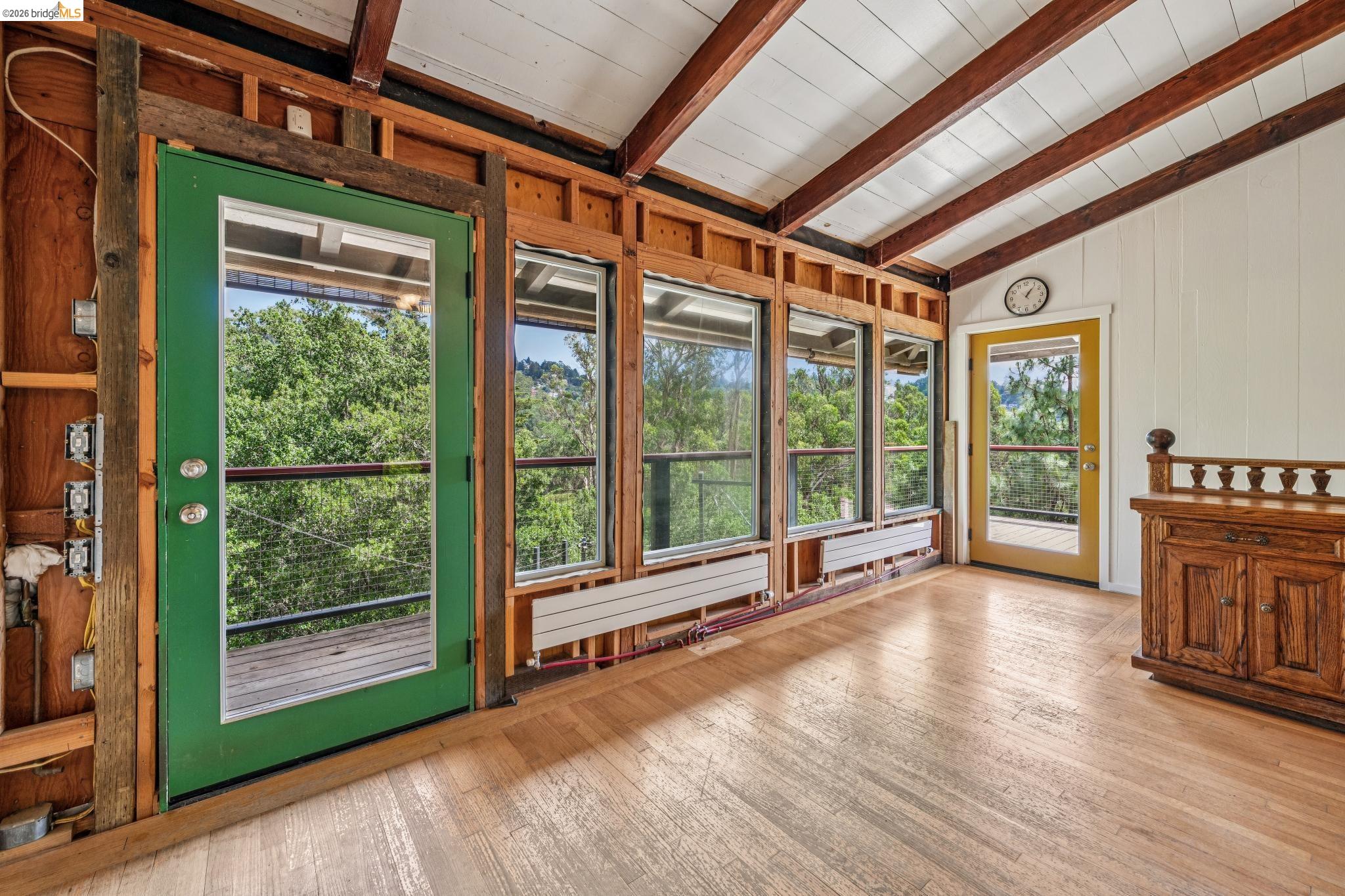 6383 Valley View Road Oakland, CA 94611 - Photo 12 of 99