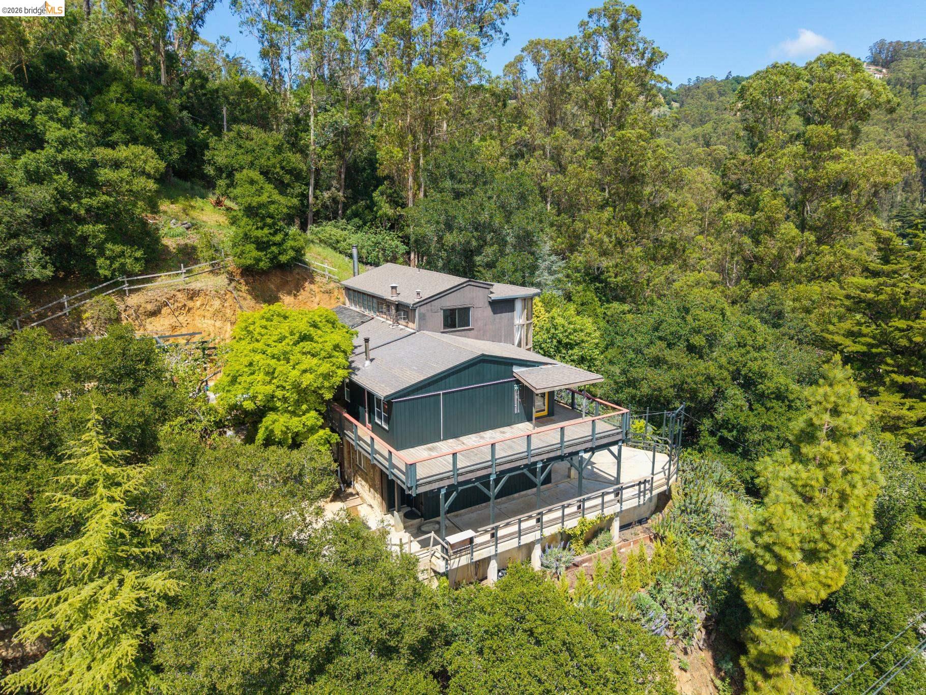 6383 Valley View Road Oakland, CA 94611 - Photo 2 of 99