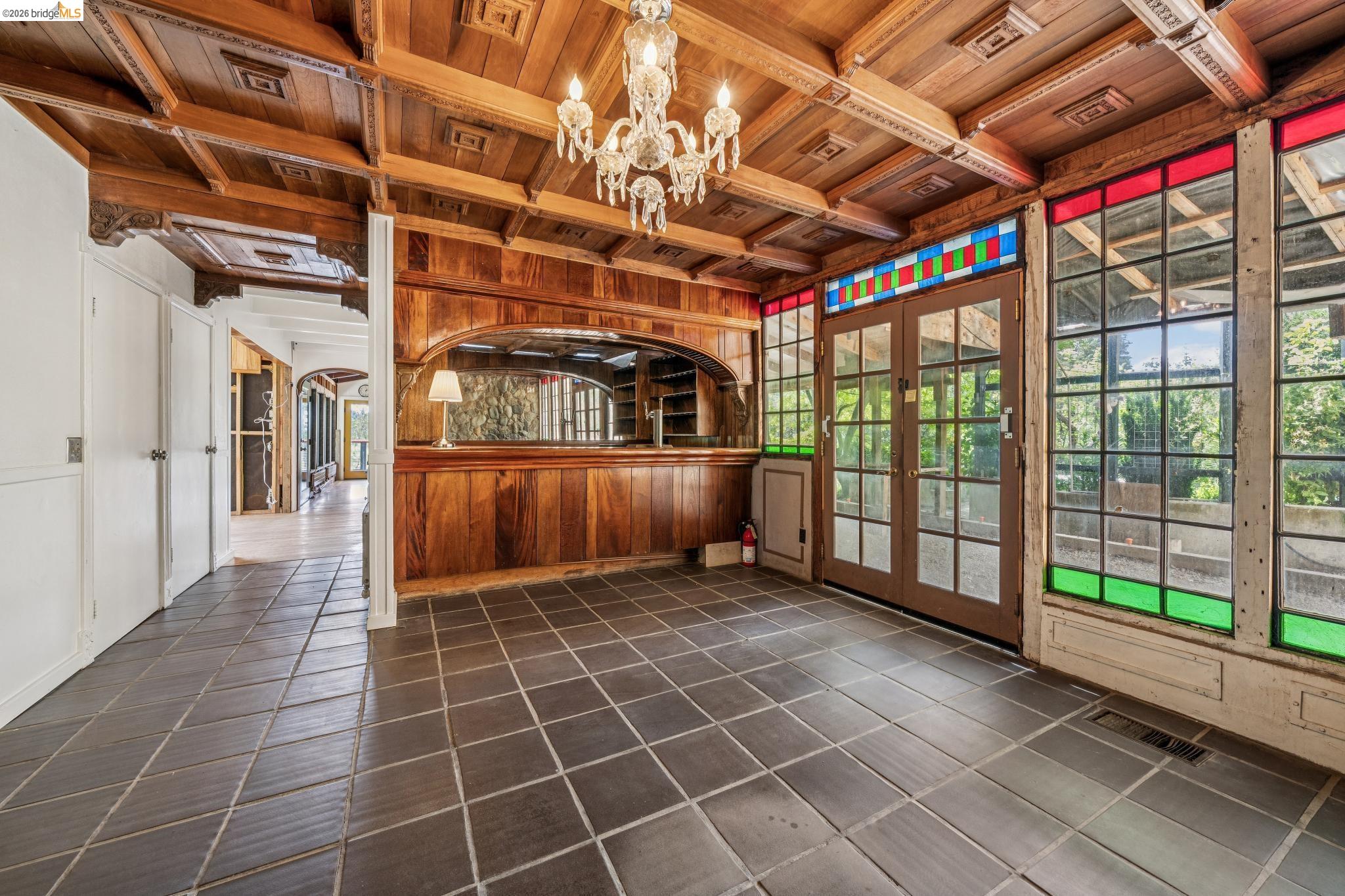 6383 Valley View Road Oakland, CA 94611 - Photo 24 of 99