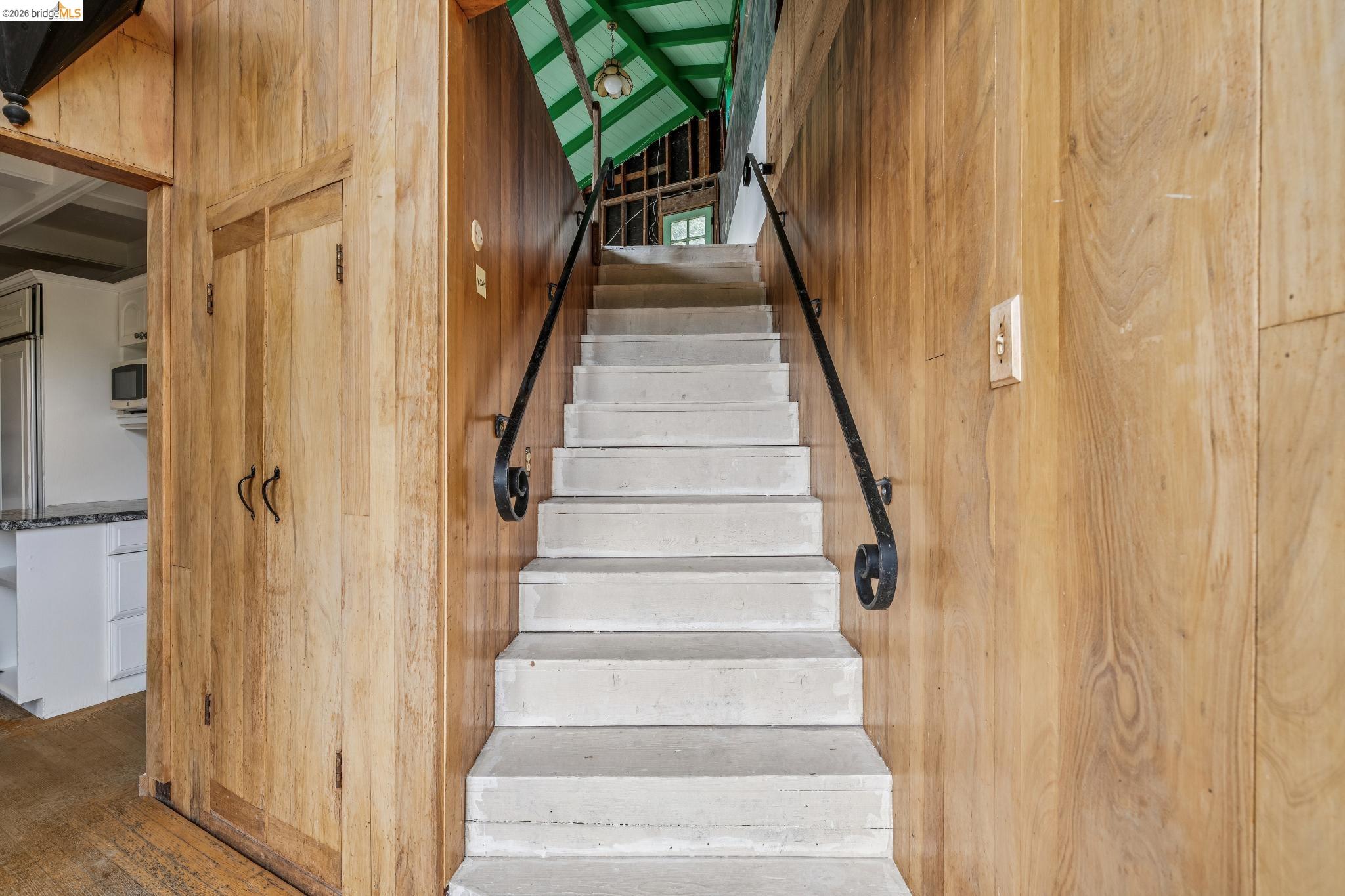 6383 Valley View Road Oakland, CA 94611 - Photo 27 of 99