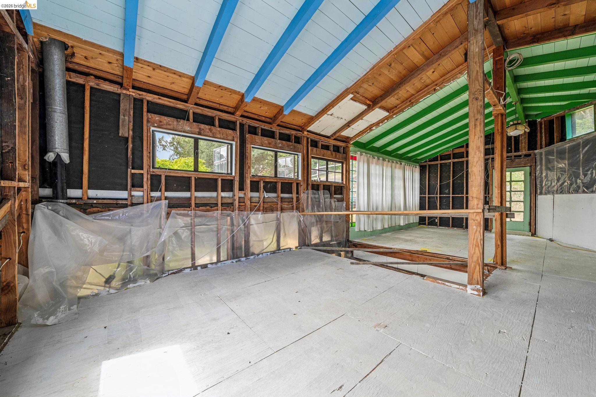 6383 Valley View Road Oakland, CA 94611 - Photo 31 of 99