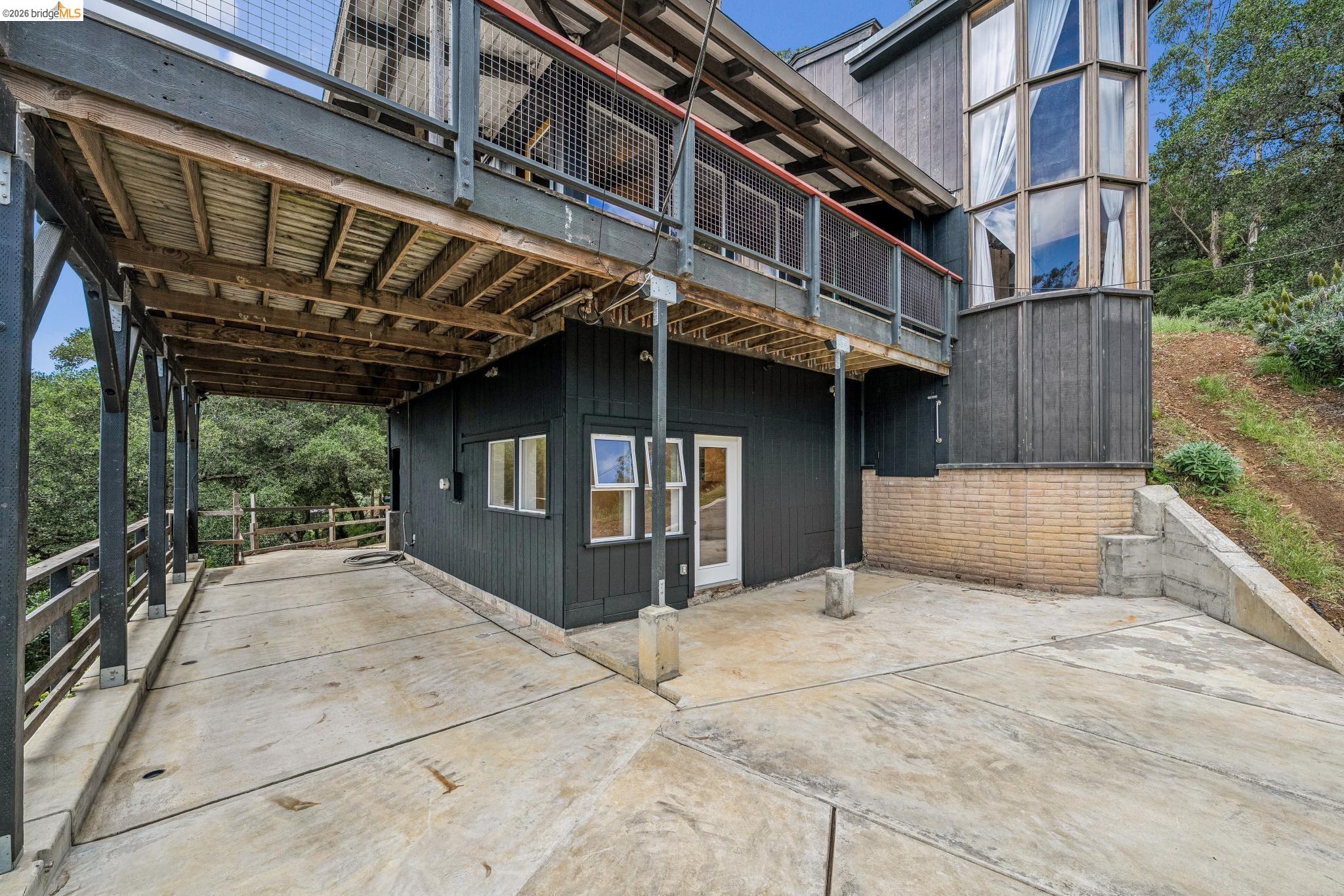 6383 Valley View Road Oakland, CA 94611 - Photo 48 of 99