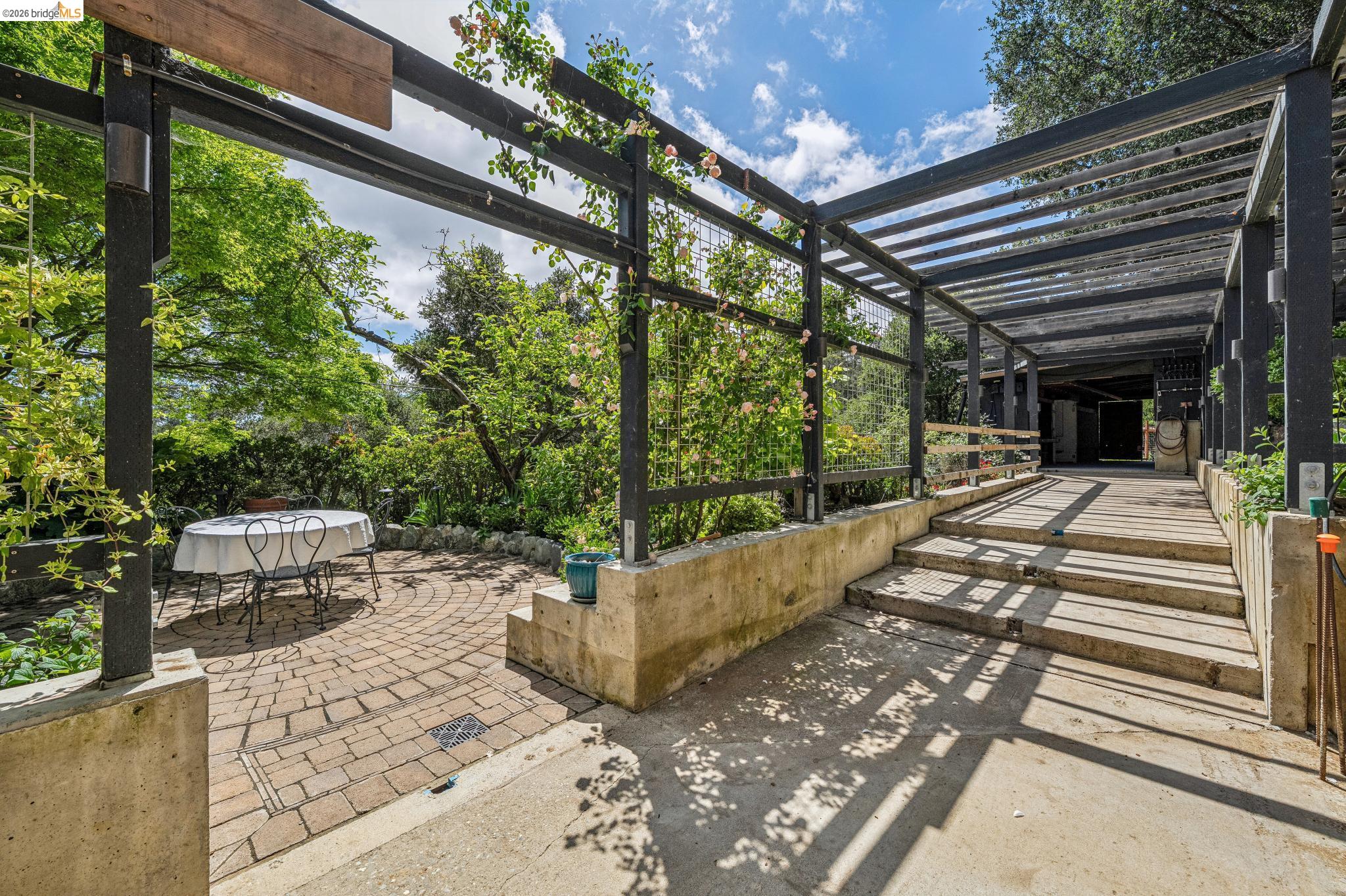 6383 Valley View Road Oakland, CA 94611 - Photo 58 of 99