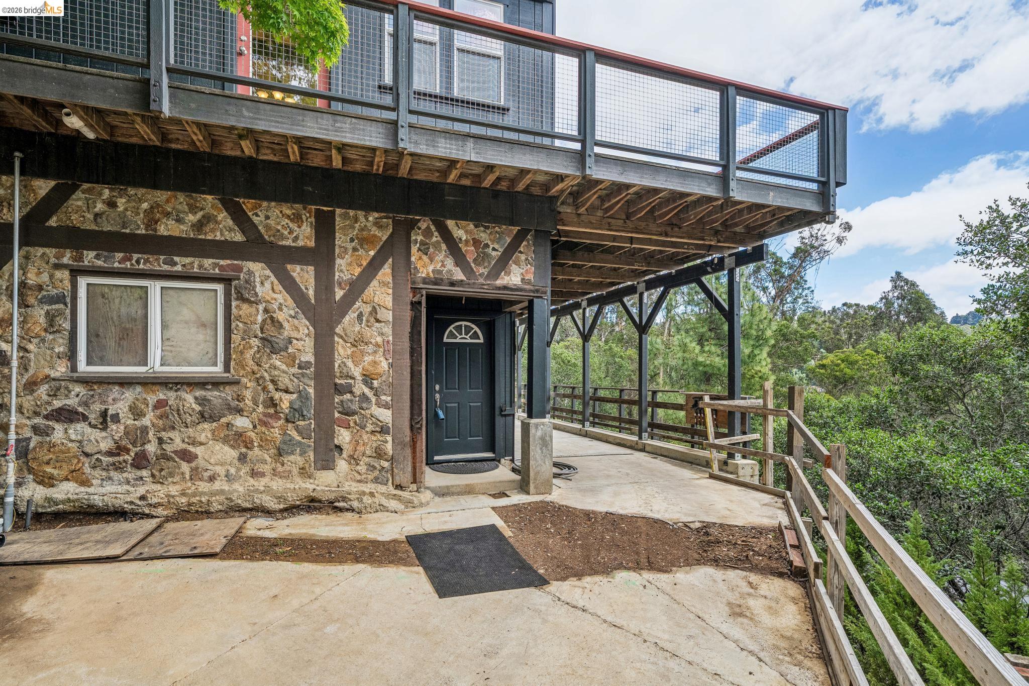 6383 Valley View Road Oakland, CA 94611 - Photo 6 of 99