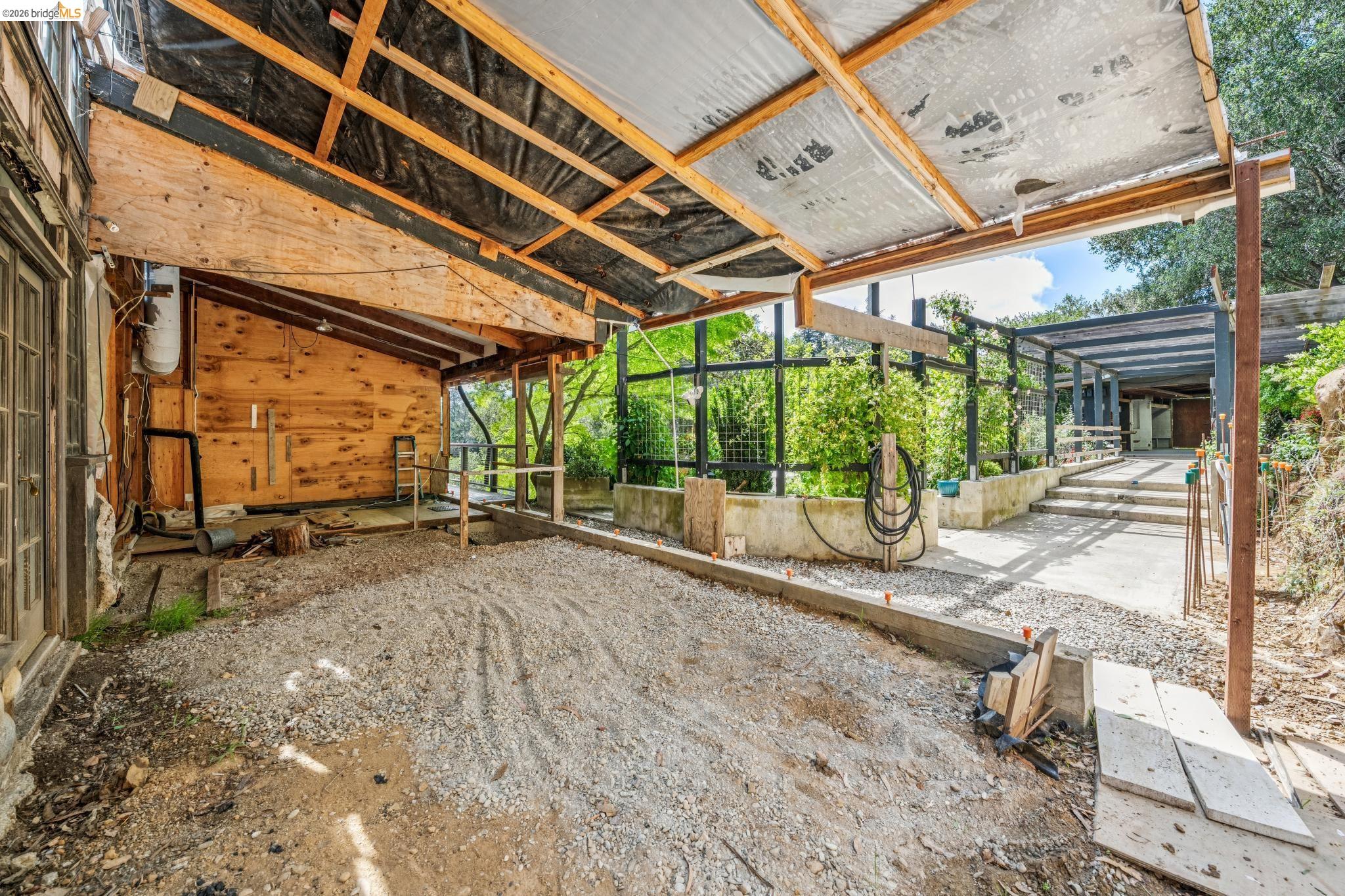 6383 Valley View Road Oakland, CA 94611 - Photo 62 of 99