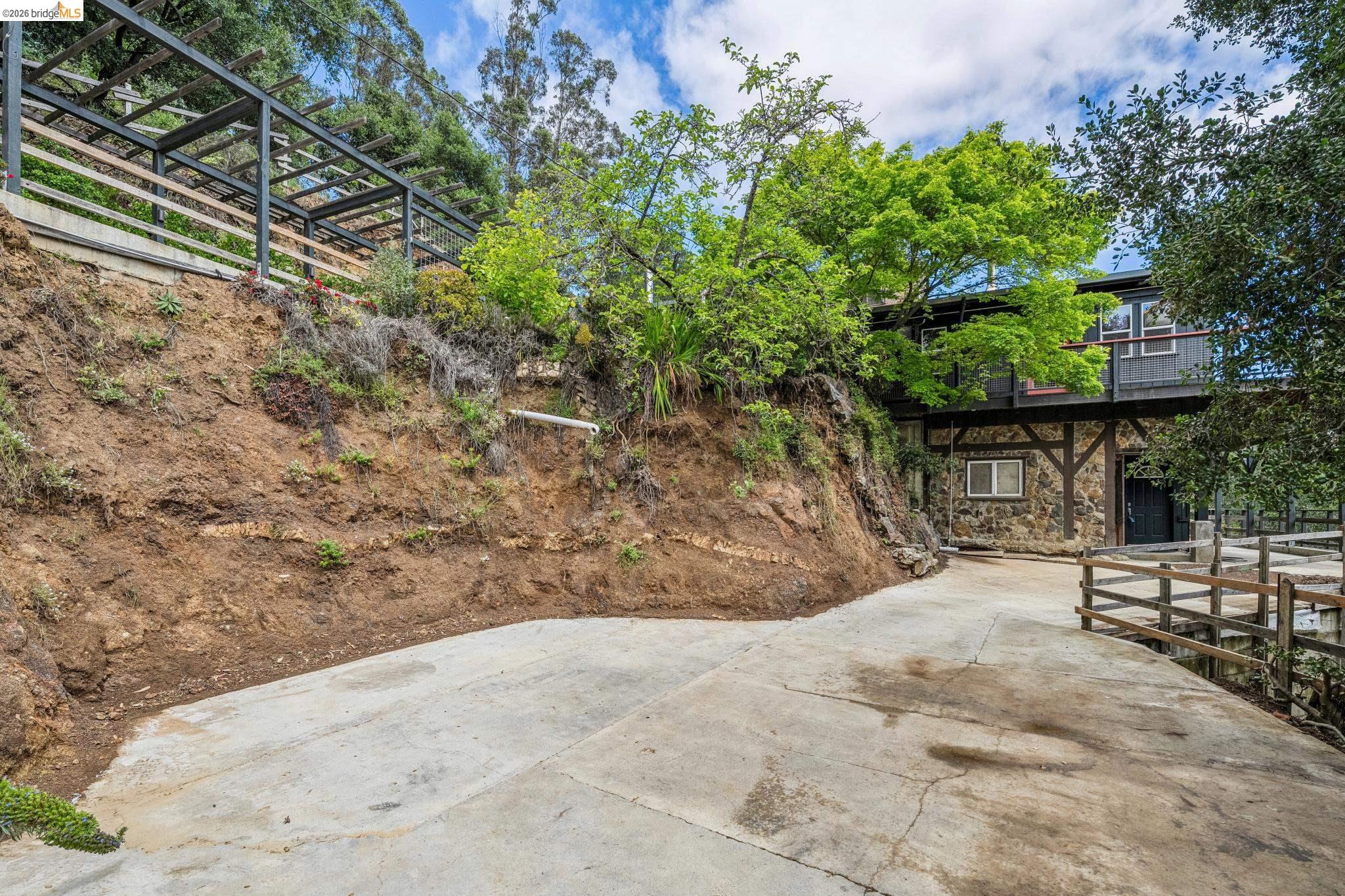 6383 Valley View Road Oakland, CA 94611 - Photo 83 of 99