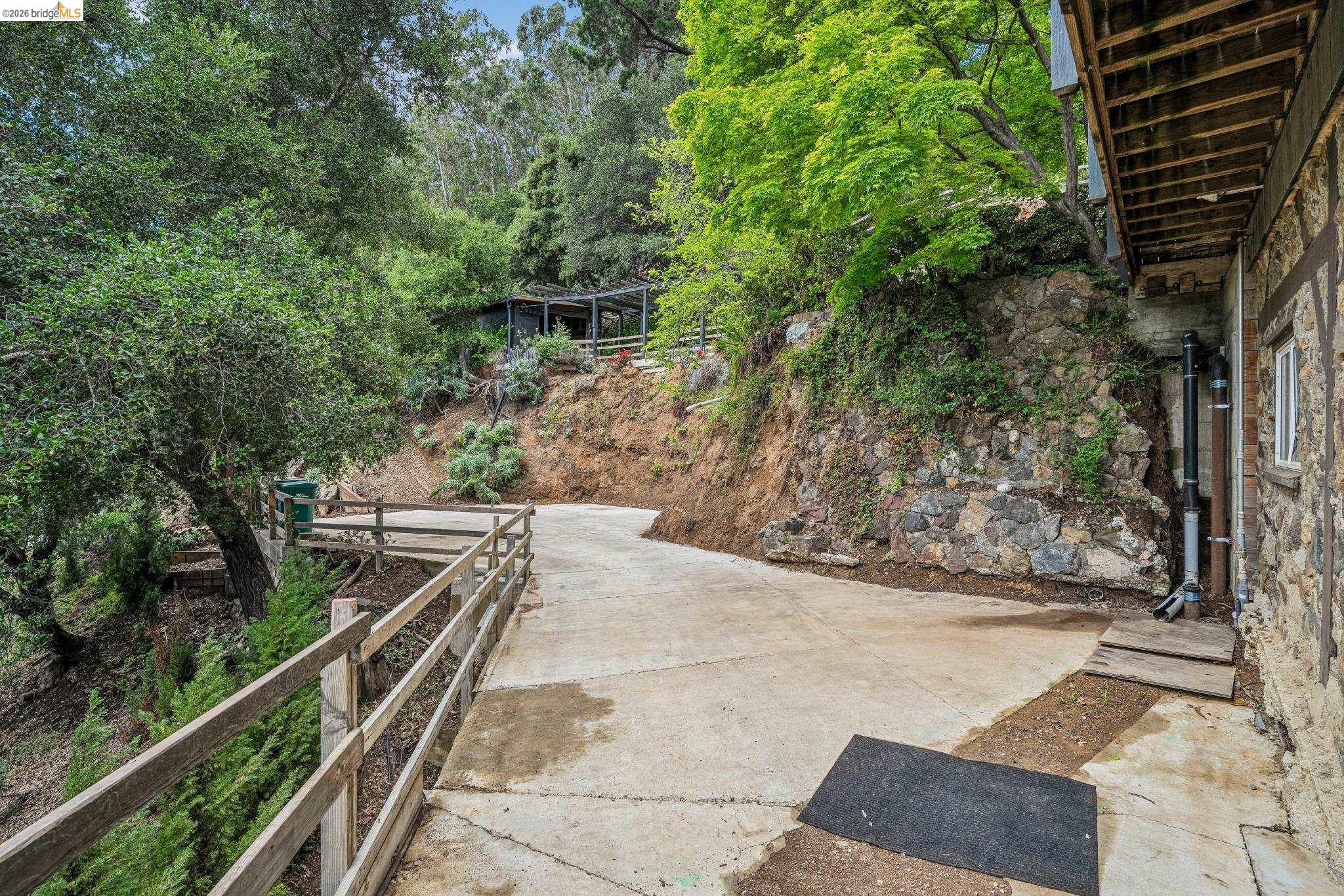 6383 Valley View Road Oakland, CA 94611 - Photo 86 of 99