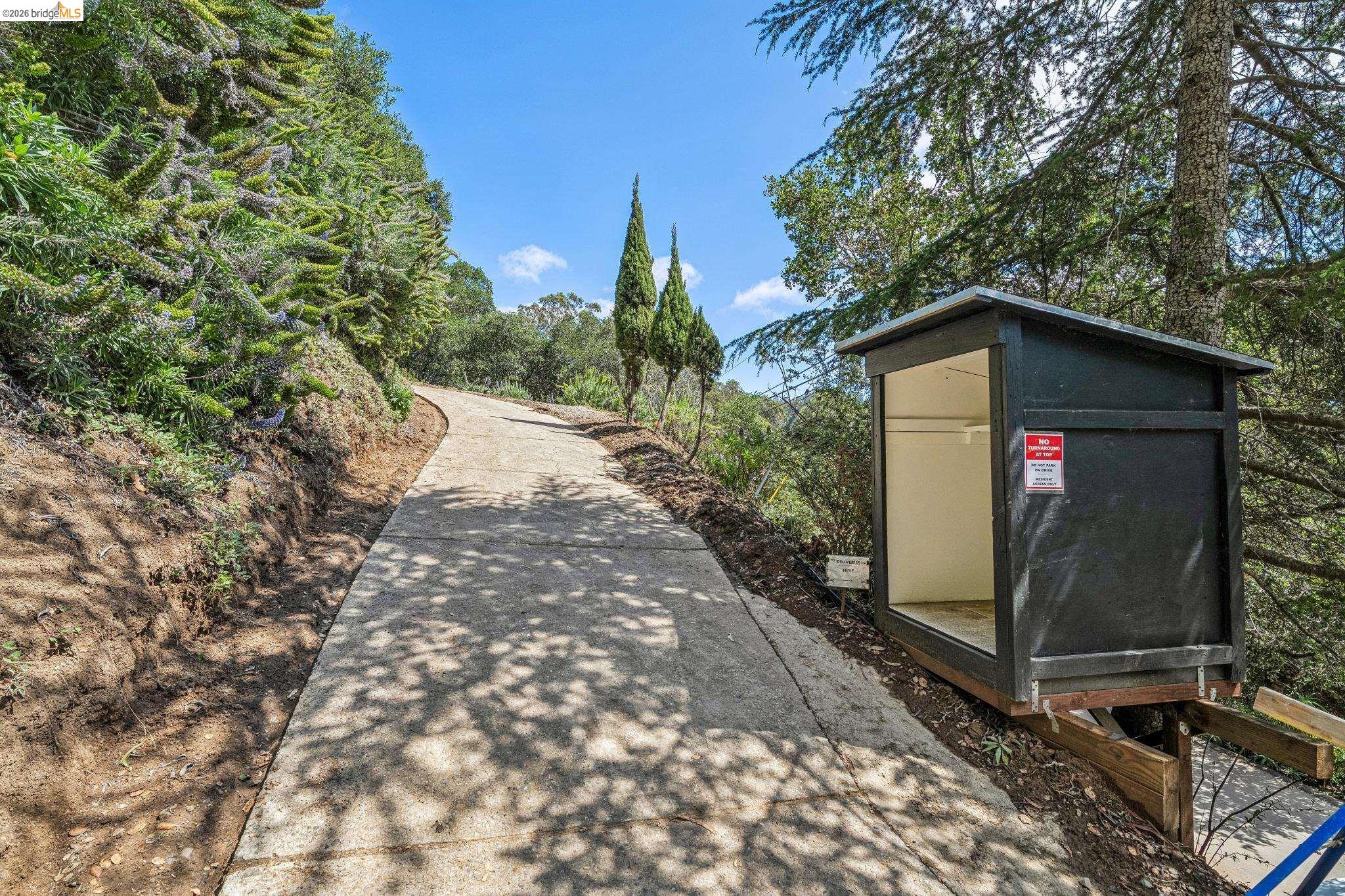 6383 Valley View Road Oakland, CA 94611 - Photo 88 of 99