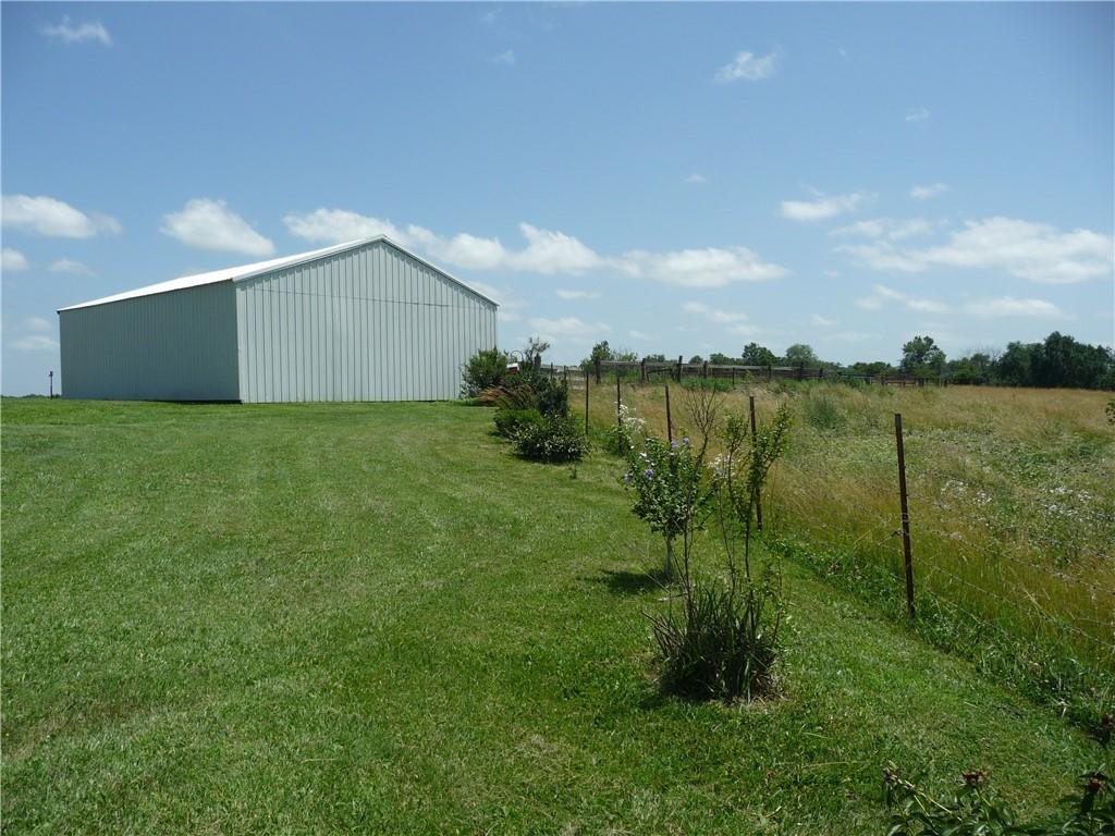 330 Northwest 200th Road Warrensburg, MO 64093 - Photo 3 of 36
