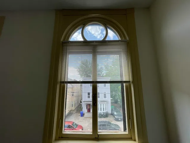 $1,621 | 124 Orange Street, Unit 200, Manchester, NH 03104