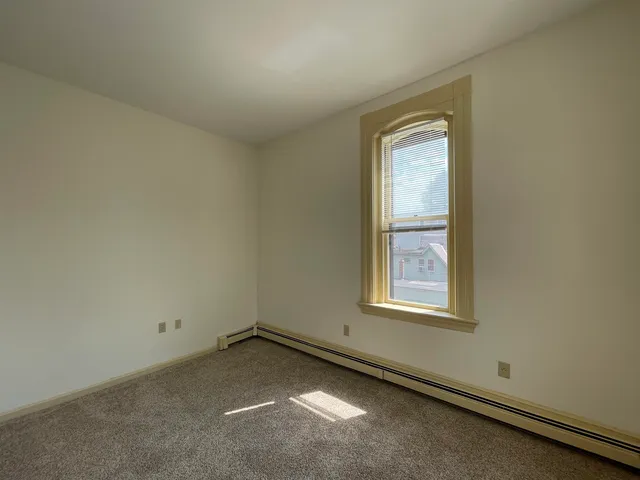 $1,621 | 124 Orange Street, Unit 200, Manchester, NH 03104