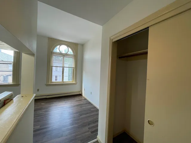 $1,621 | 124 Orange Street, Unit 200, Manchester, NH 03104