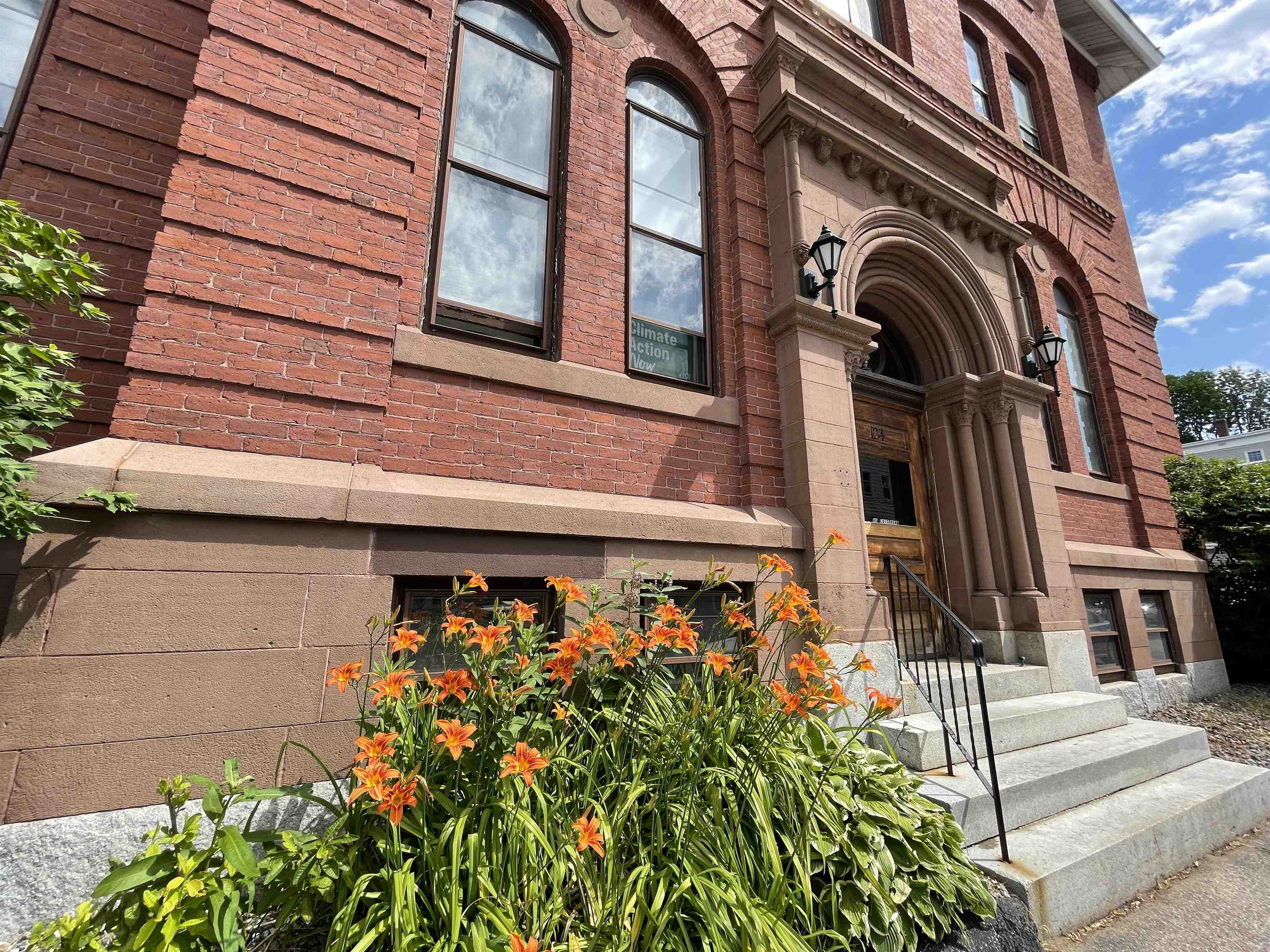 124 Orange Street, Unit 200 Manchester, NH 03104 - Photo 34 of 39