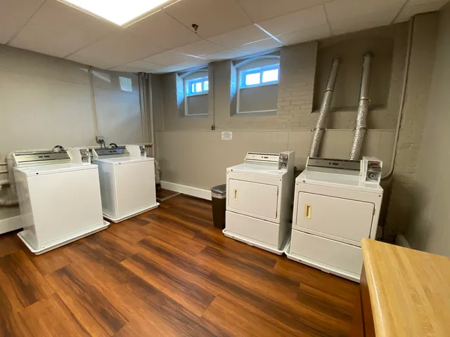 $1,621 | 124 Orange Street, Unit 200, Manchester, NH 03104