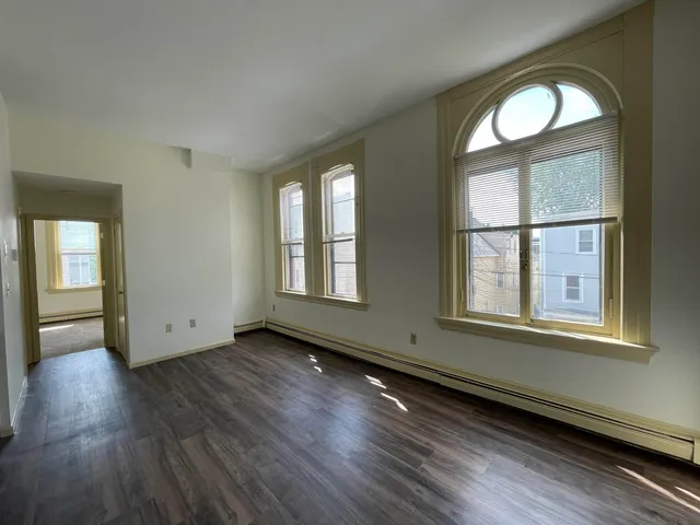 $1,621 | 124 Orange Street, Unit 200, Manchester, NH 03104