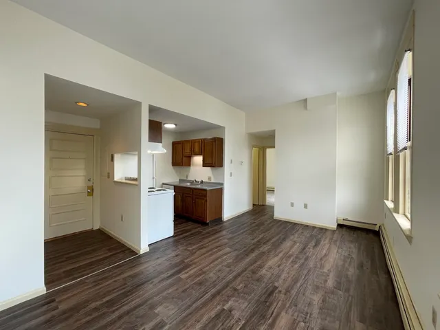 $1,621 | 124 Orange Street, Unit 200, Manchester, NH 03104