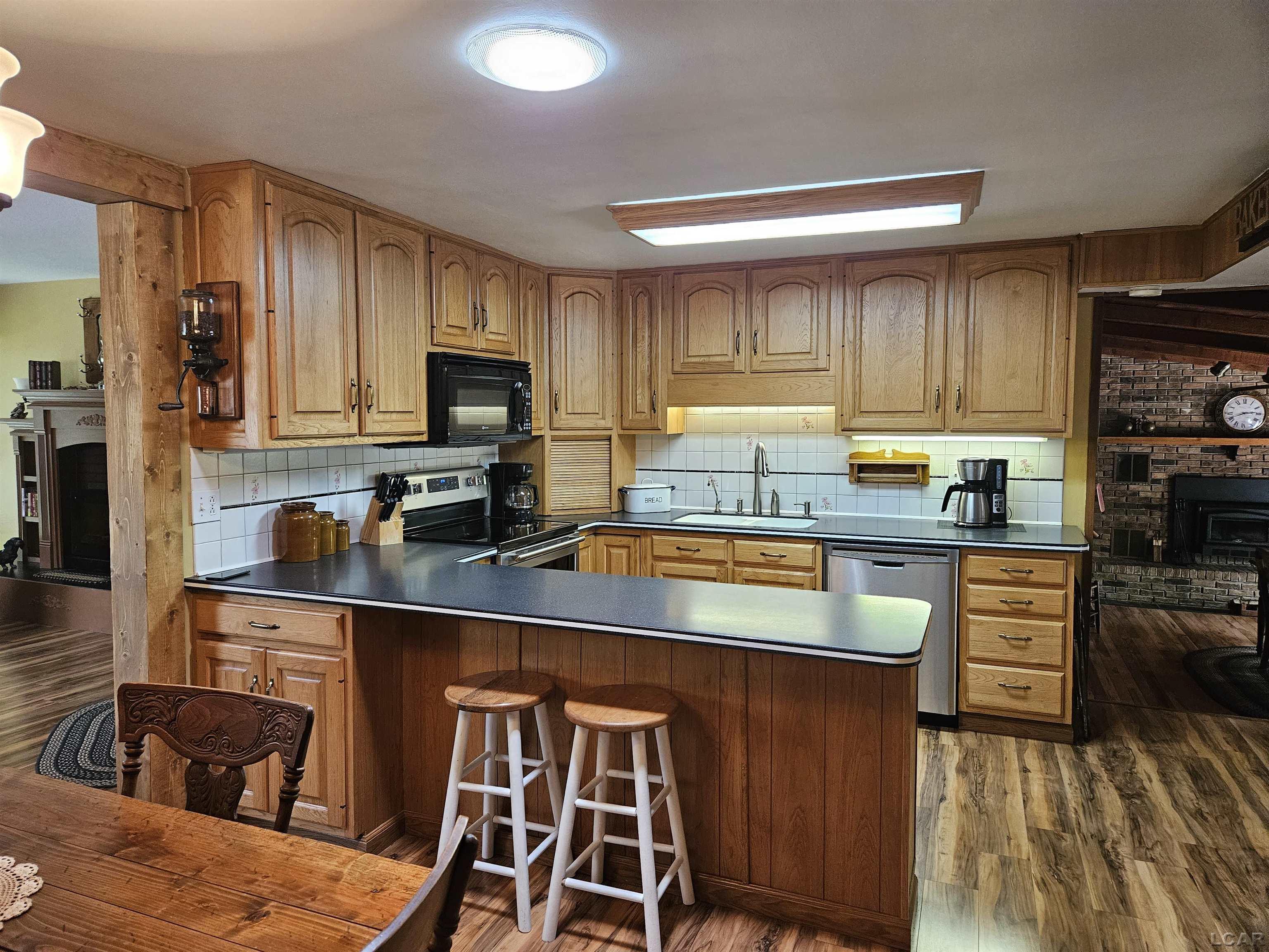 1685 East Carleton Road Adrian, MI 49221 - Photo 22 of 47 50109481-21.JPG