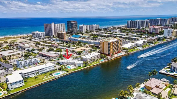 $1,700 | 999 North Riverside Drive, Unit 11, Pompano Beach, FL 33062