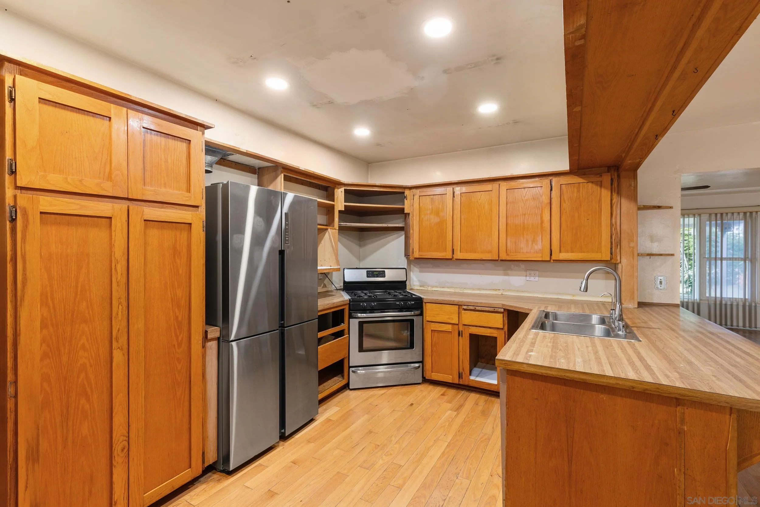 9969 Sierra Madre Road Spring Valley, CA 91977 - Photo 13 of 24