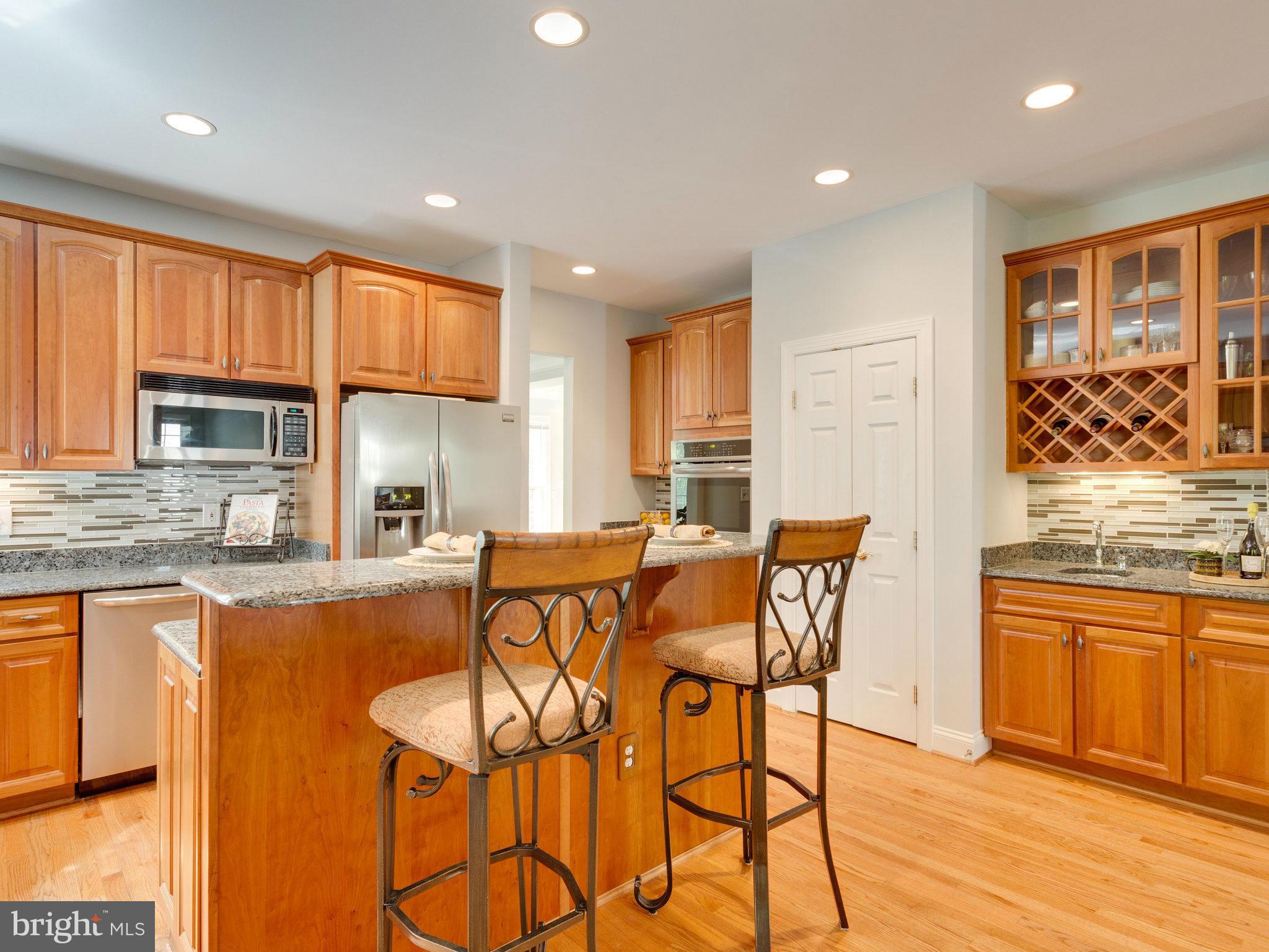 8016 Pohick Road Springfield, VA 22153 - Photo 8 of 30 Kitchen