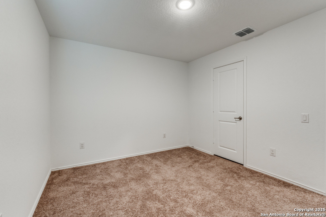13214 Dutra Road San Antonio, TX 78221 - Photo 11 of 17