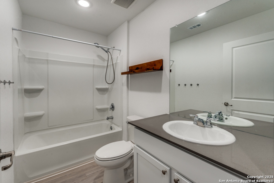 13214 Dutra Road San Antonio, TX 78221 - Photo 13 of 17