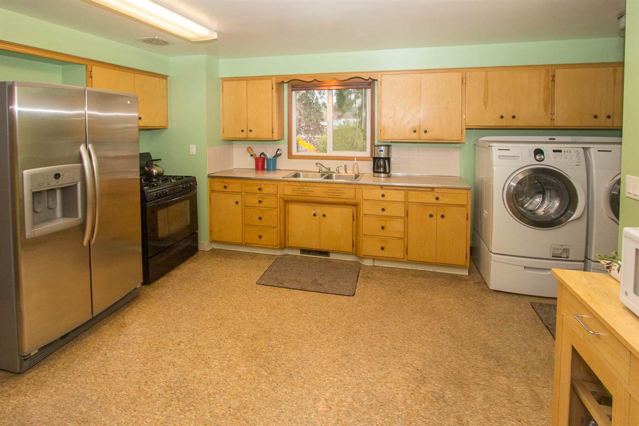 1811 South Whipple Road Spokane Valley, WA 99206 - Photo 3 of 14