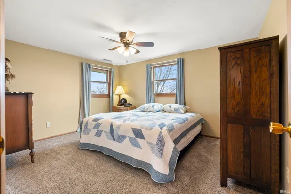 $335,000 | 2802 North Berthaud Road, New Haven, IN 46774