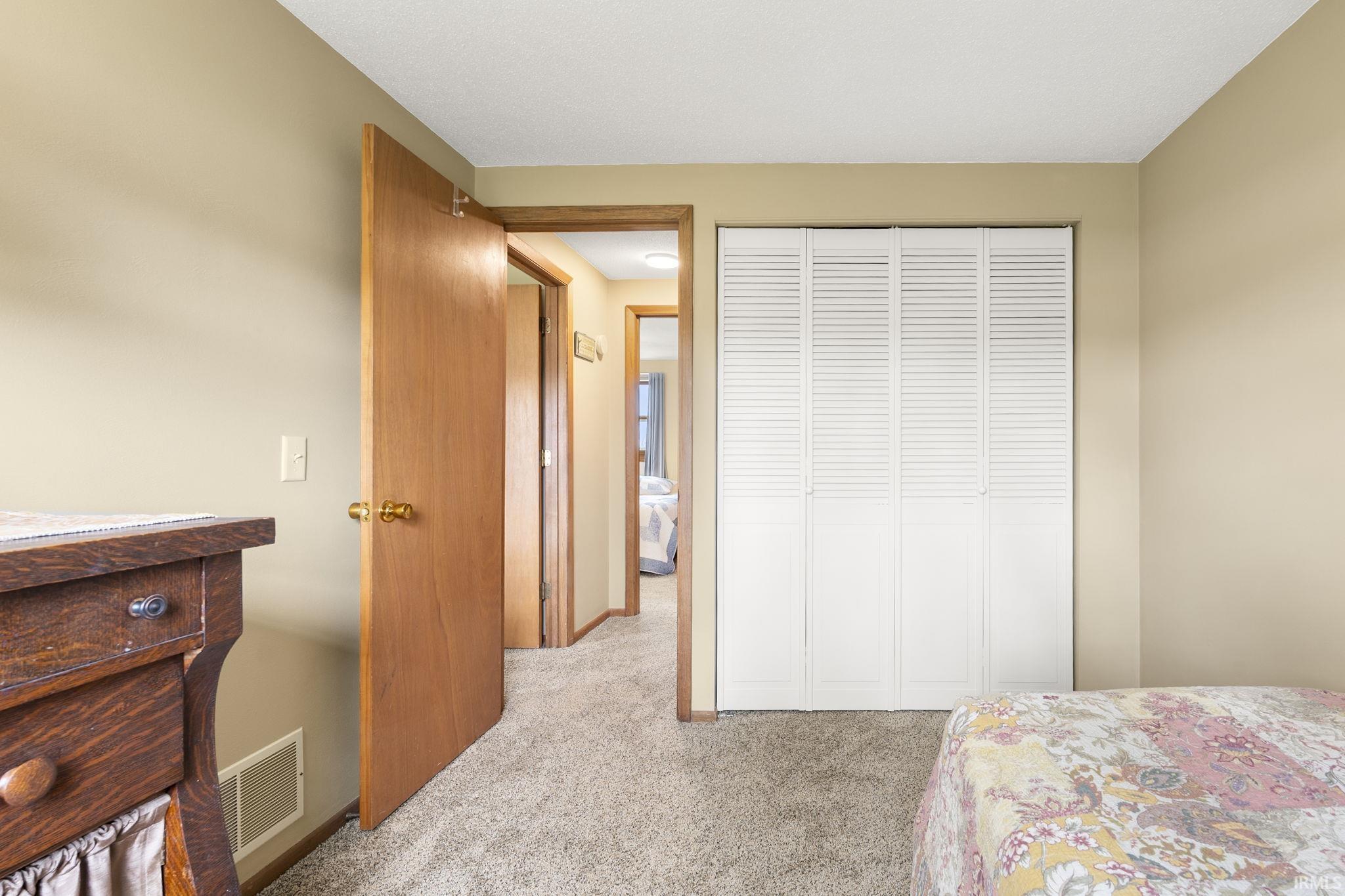 2802 North Berthaud Road New Haven, IN 46774 - Photo 25 of 32