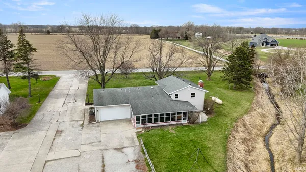 $335,000 | 2802 North Berthaud Road, New Haven, IN 46774