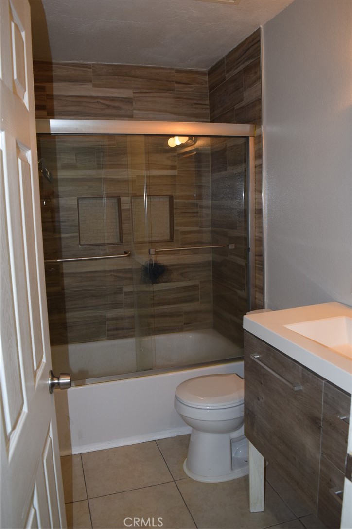 3573 Gwinnett Drive Riverside, CA 92503 - Photo 7 of 12