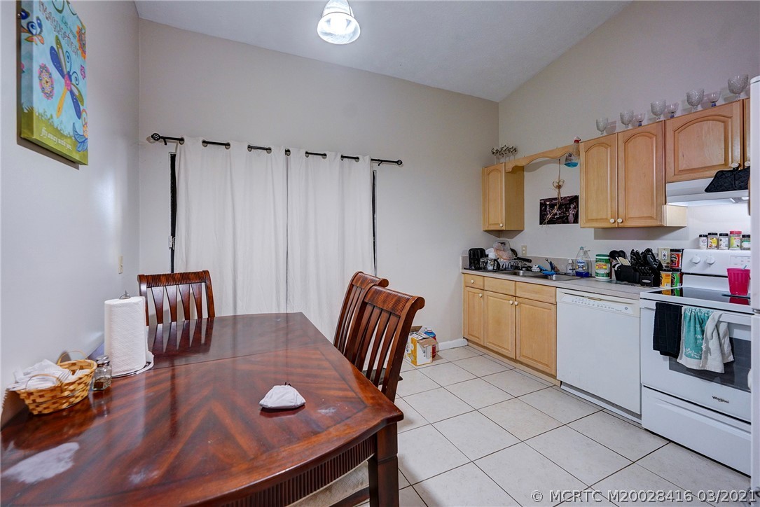 4597 Southeast Marie Way Stuart, FL 34997 - Photo 20 of 37 Gallery Image 20
