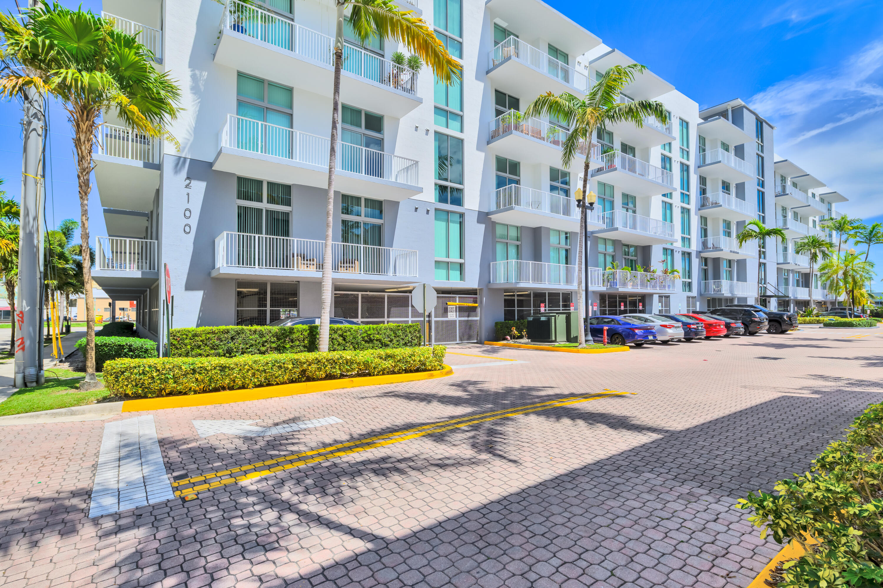 2100 Van Buren Street, Unit 203 Hollywood, FL 33020 - Photo 27 of 28