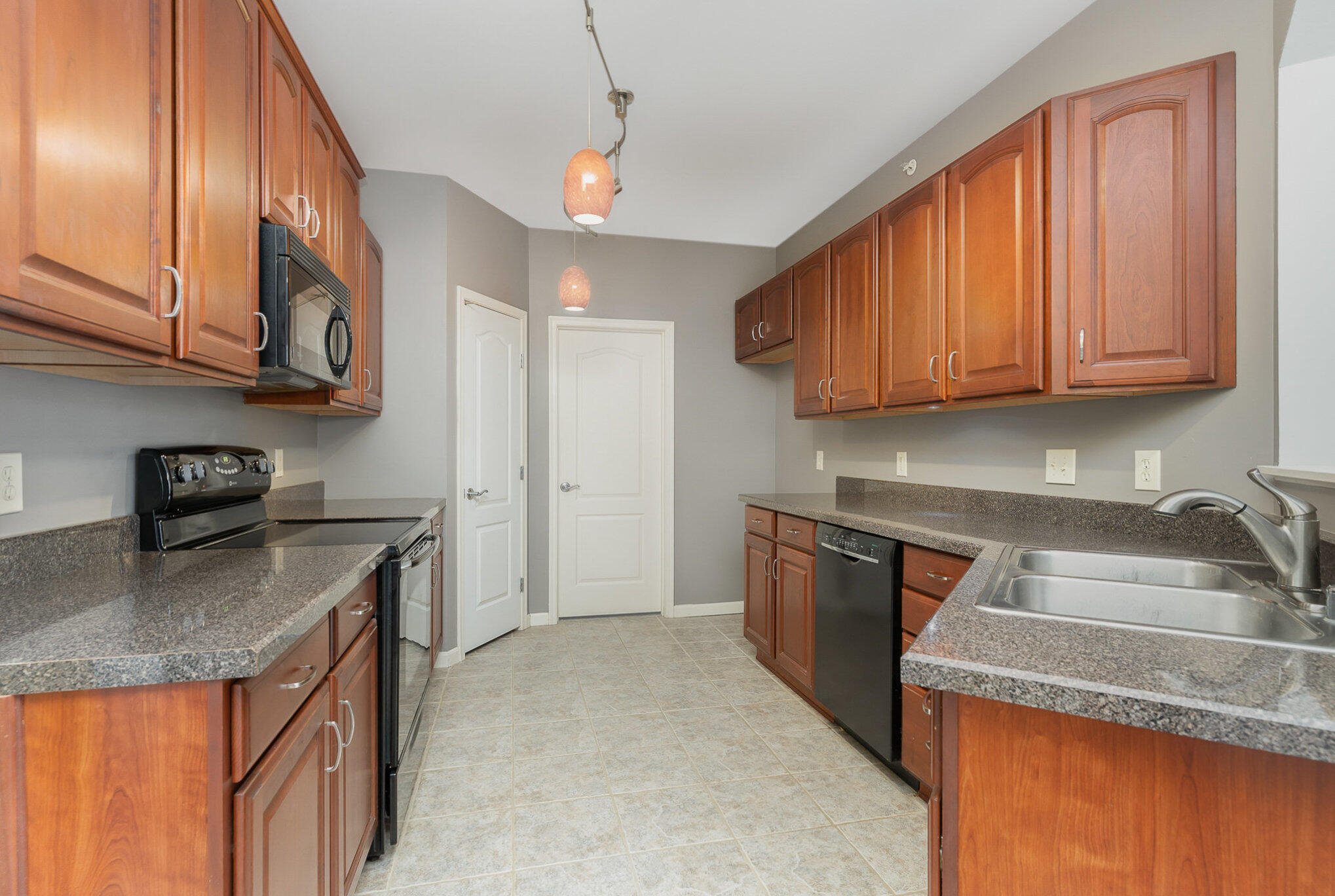 535 Rivers Breeze Drive Ludlow, KY 41016 - Photo 8 of 34 Gallery Image 8