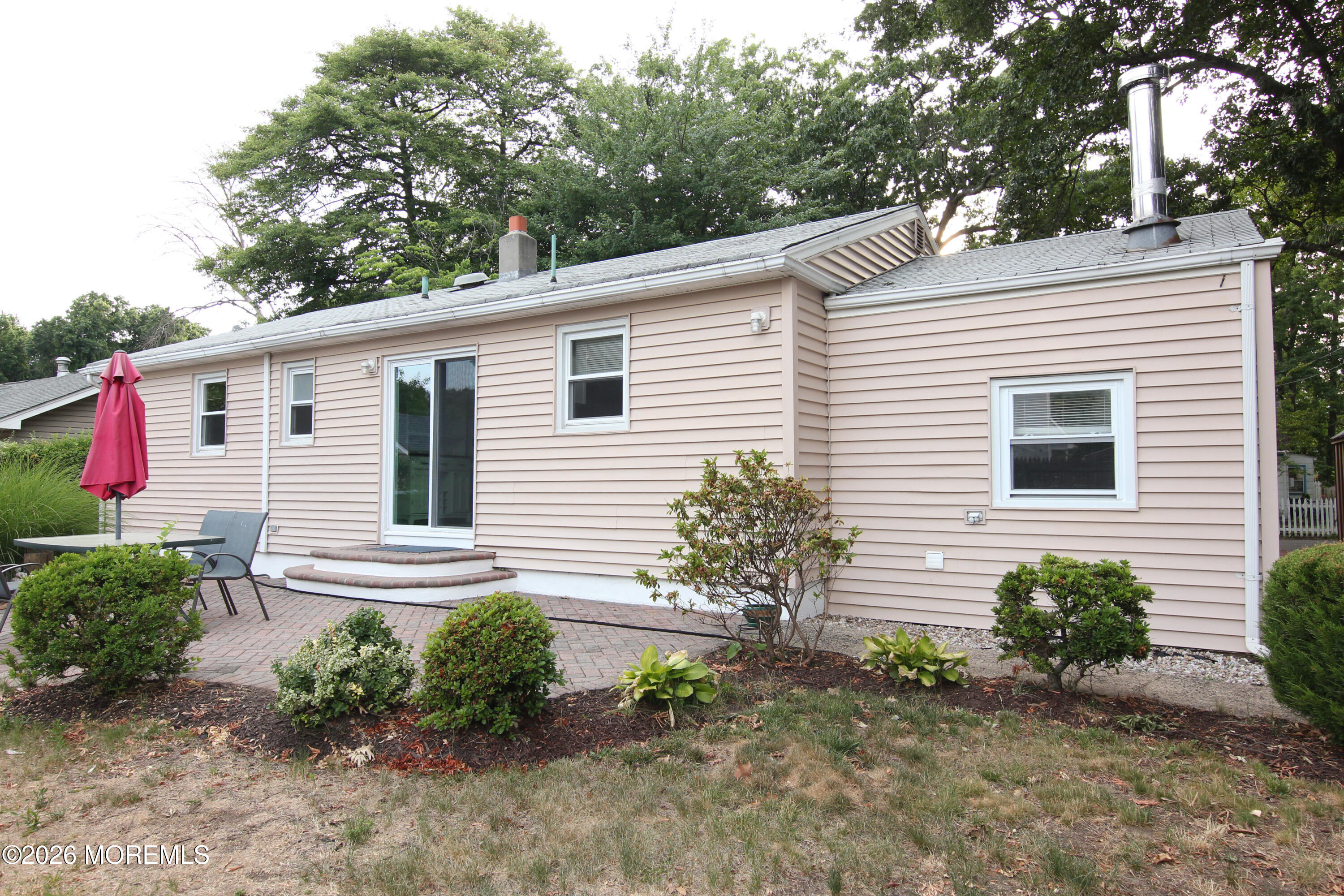 815 Shady Lawn Way Keyport, NJ 07735 - Photo 2 of 46 815 -1