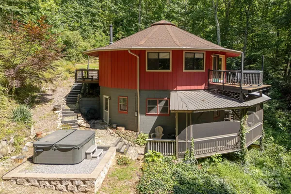 $460,000 | 78 Bryant Road, Swannanoa, NC 28778