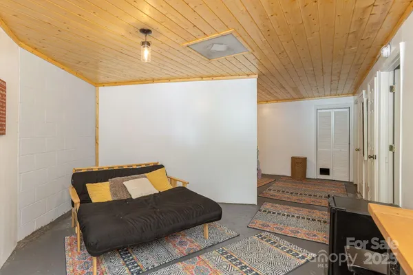 $460,000 | 78 Bryant Road, Swannanoa, NC 28778