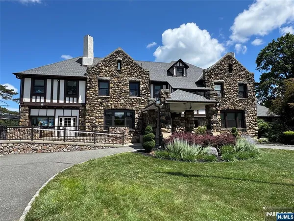 $519,900 | 51 Mountain Avenue, Rockaway, NJ 07866