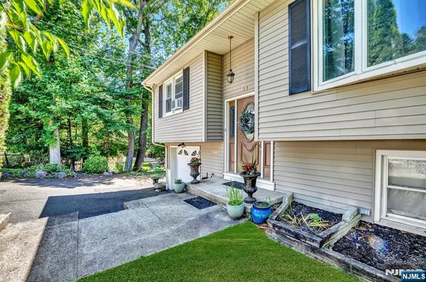 $519,900 | 51 Mountain Avenue, Rockaway, NJ 07866