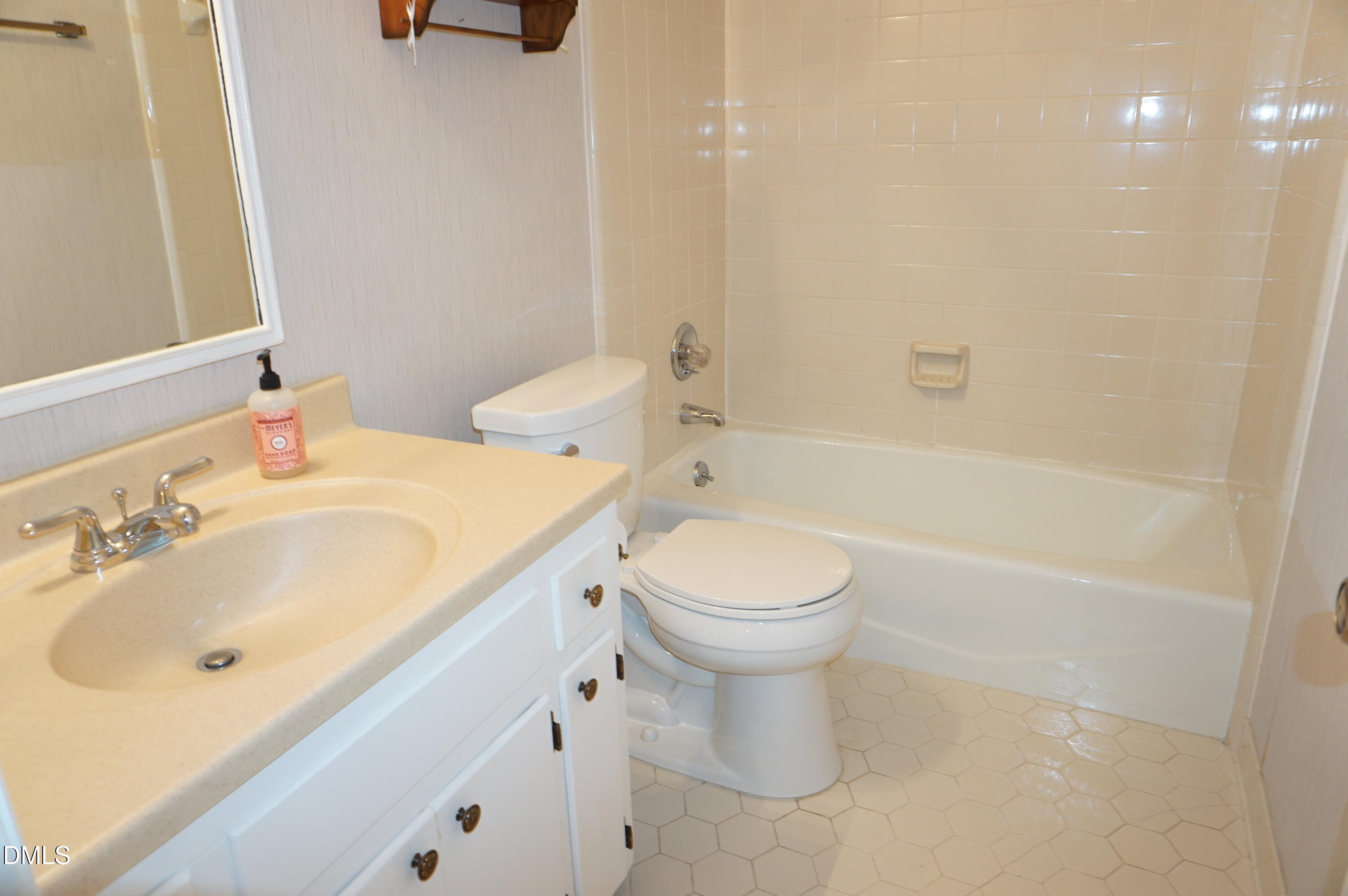 5813 Branchwood Road Raleigh, NC 27609 - Photo 34 of 53 DSC06465